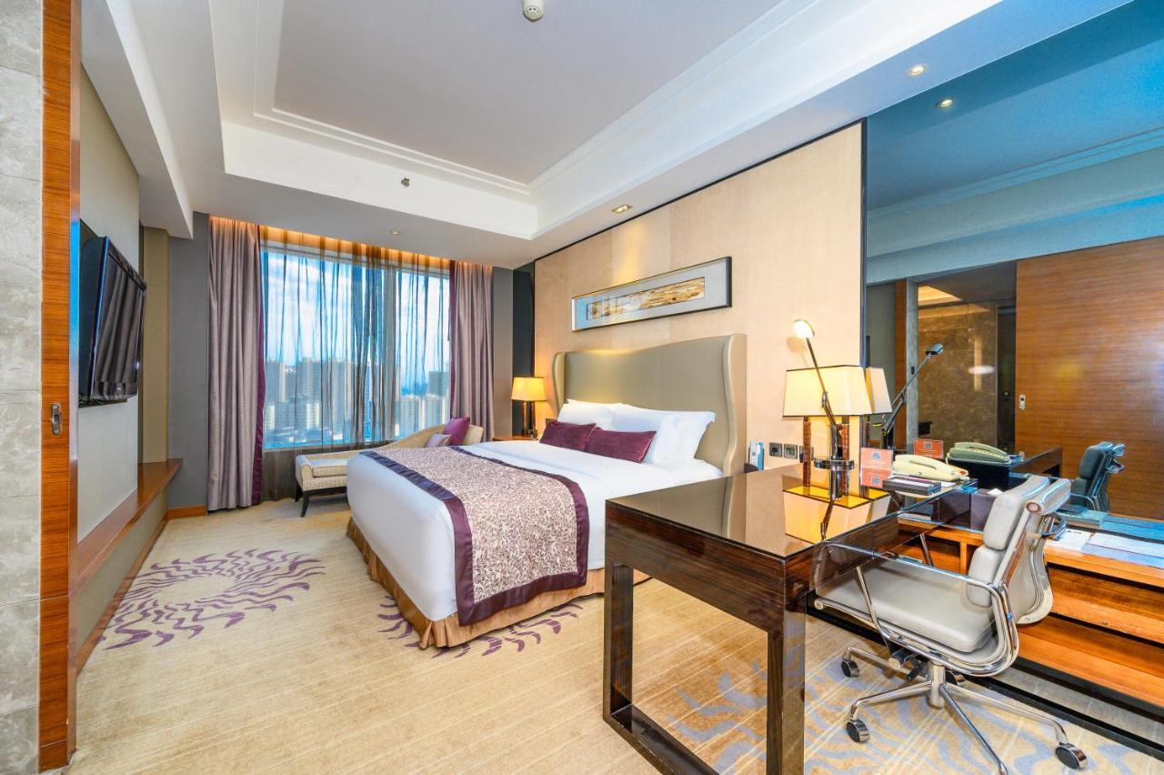 Crowne Plaza Huizhou By Ihg Hotel ภายนอก รูปภาพ